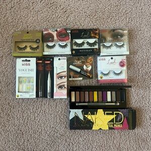 NEW LASHES BUNDLE AND URBAN DECAY MAKEUP PALETTE FOR HALLOWEEN MAKEUP